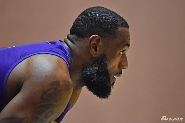 NBA 2K历史平均评分榜单：詹姆斯居首 科比紧随其后
